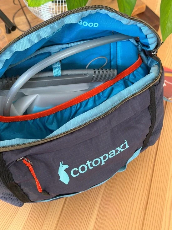 Cotopaxi Lagos 5 L Hydration Hip Pack - 68 oz. Reservoir, Graphite - Picture 3 of 7
